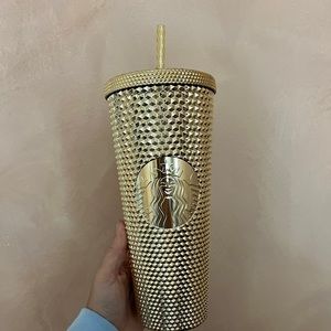 Starbucks 2022 holiday gold cup. Limited venti